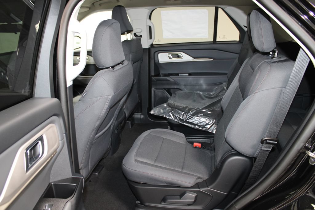 New 2026 Ford Explorer Active RWD image 23