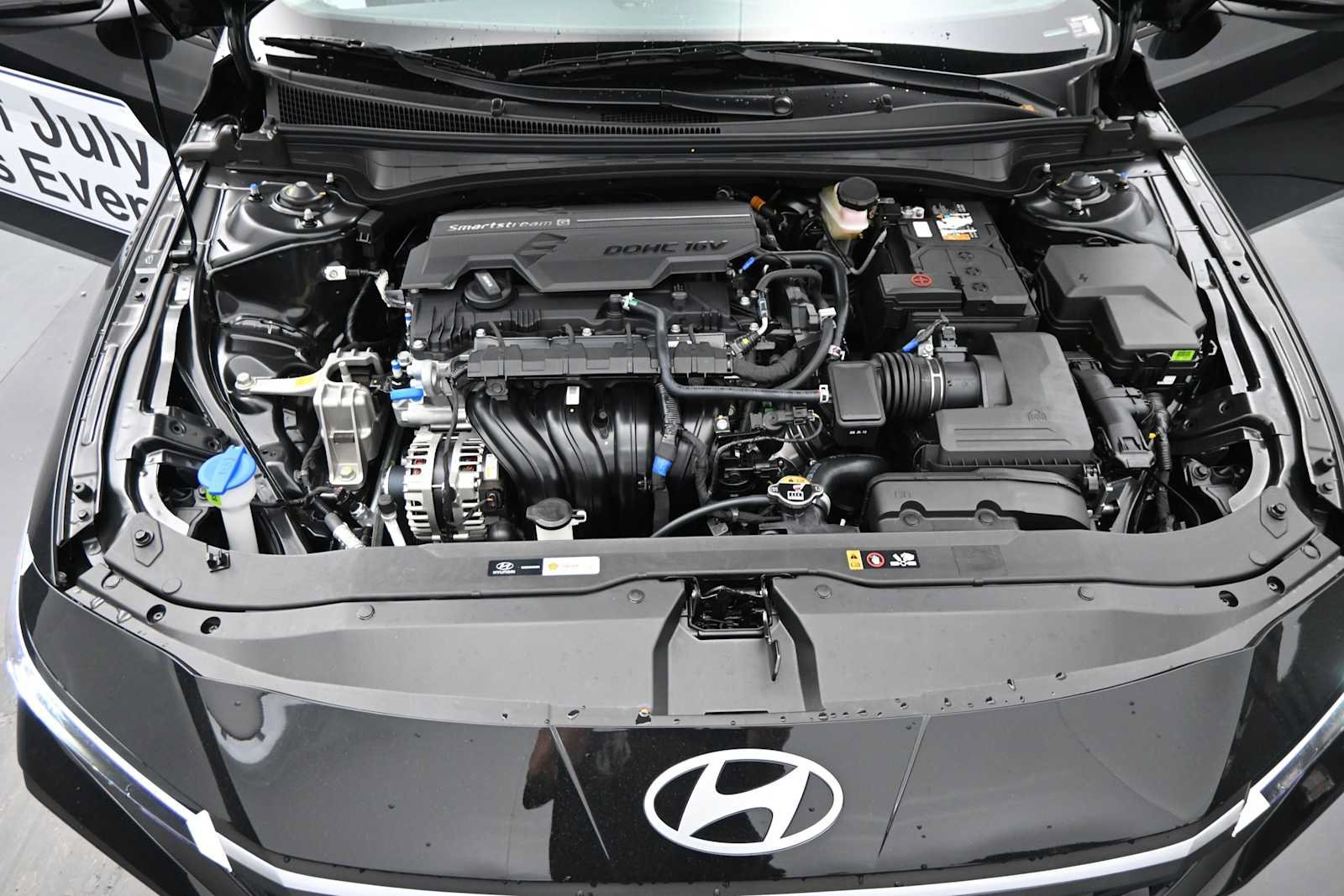 New 2026 Hyundai Elantra SE FWD image 23
