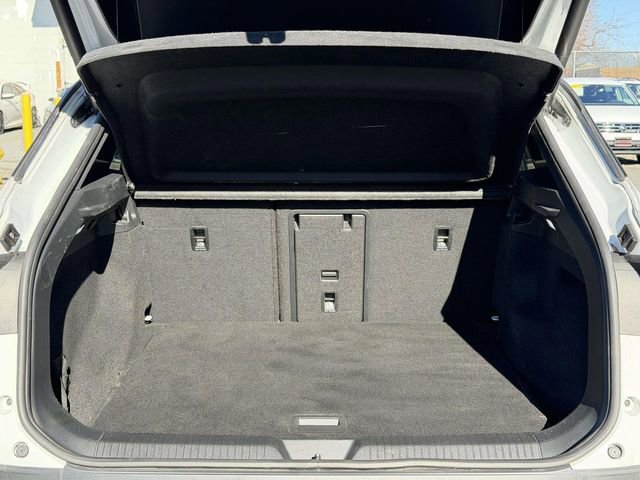 Used 2022 Volkswagen ID.4 Pro S image 11