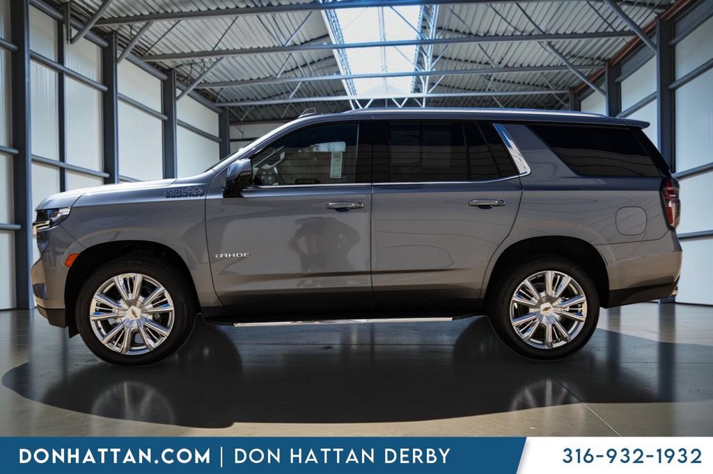 Used 2021 Chevrolet Tahoe High Country AWD/4WD image 3