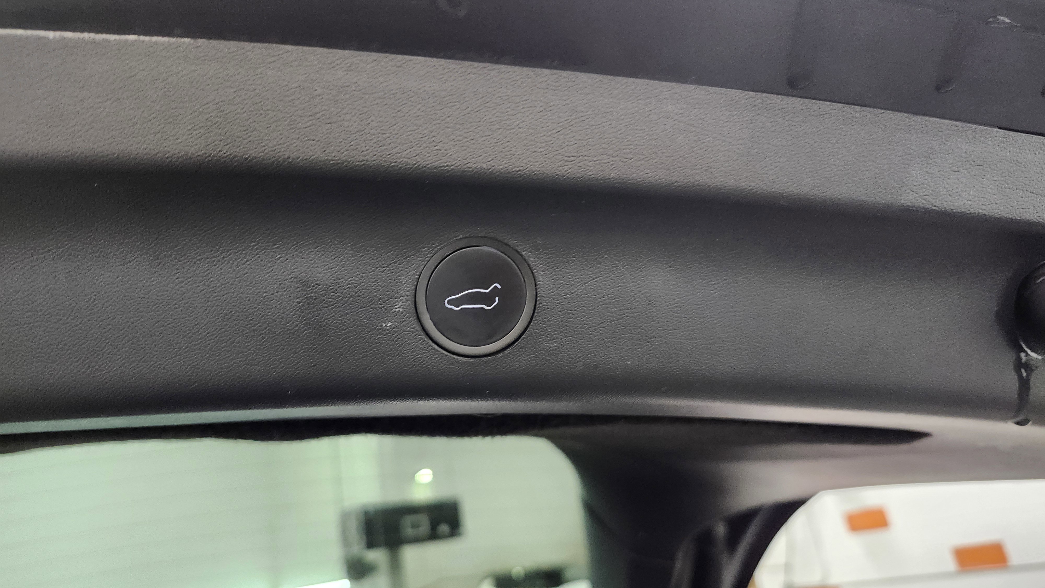 Used 2024 Tesla Model Y Long Range image 23