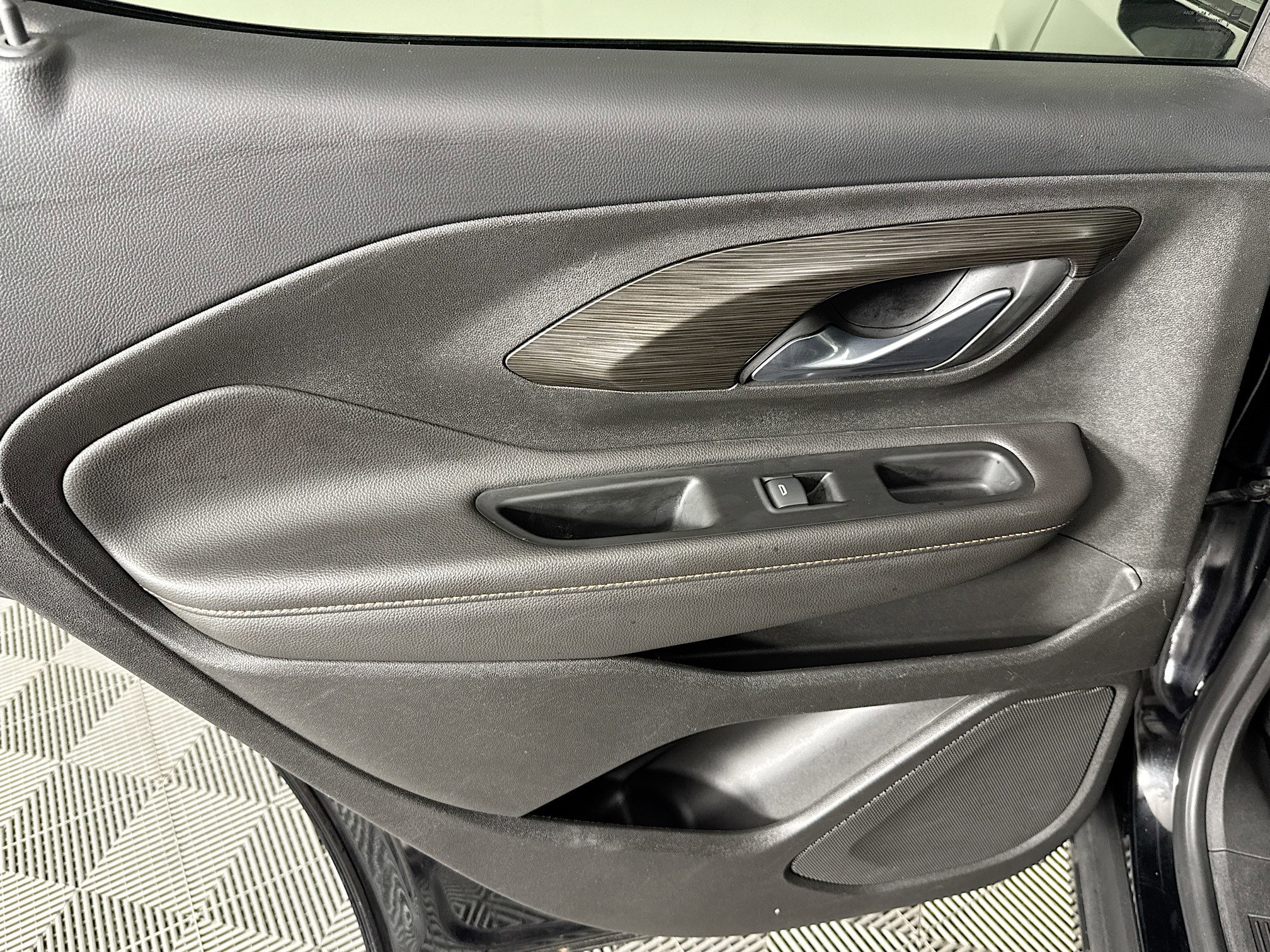 Used 2020 GMC Terrain SLT w/ Preferred Package image 25