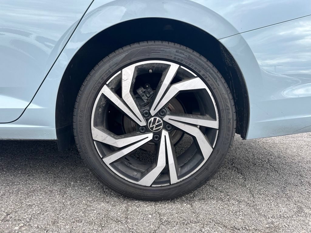 Used 2025 Volkswagen Jetta SEL FWD image 7