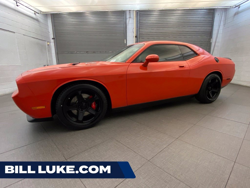 Used 2008 Dodge Challenger SRT8 RWD image 1