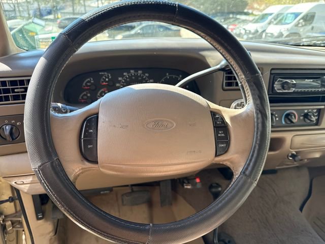 Used 2001 Ford F350 Lariat image 17