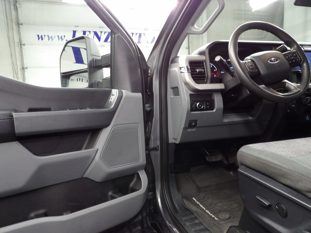 Used 2024 Ford F250 XLT AWD/4WD image 39
