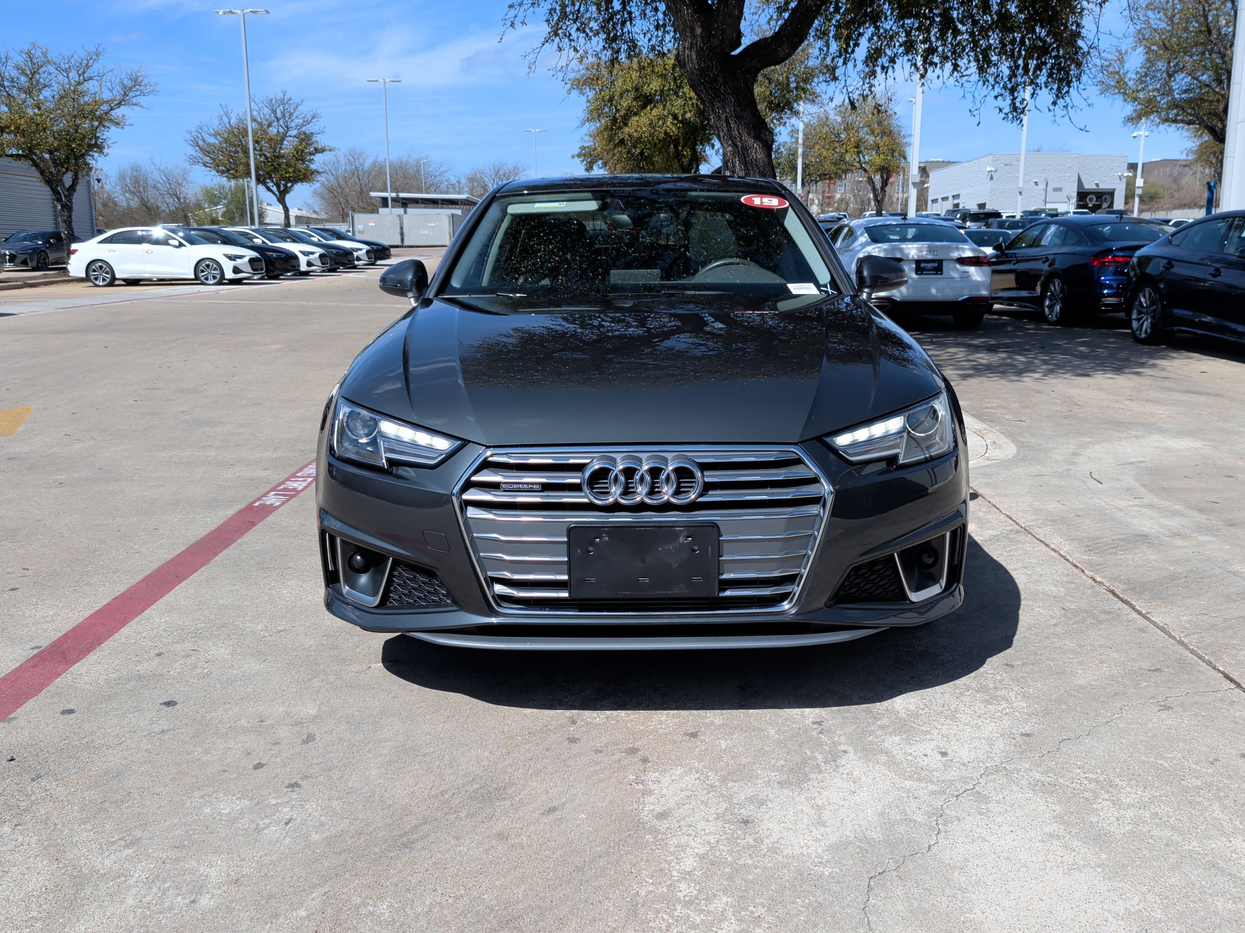 Used 2019 Audi A4 2.0T Premium w/ Convenience Package image 3