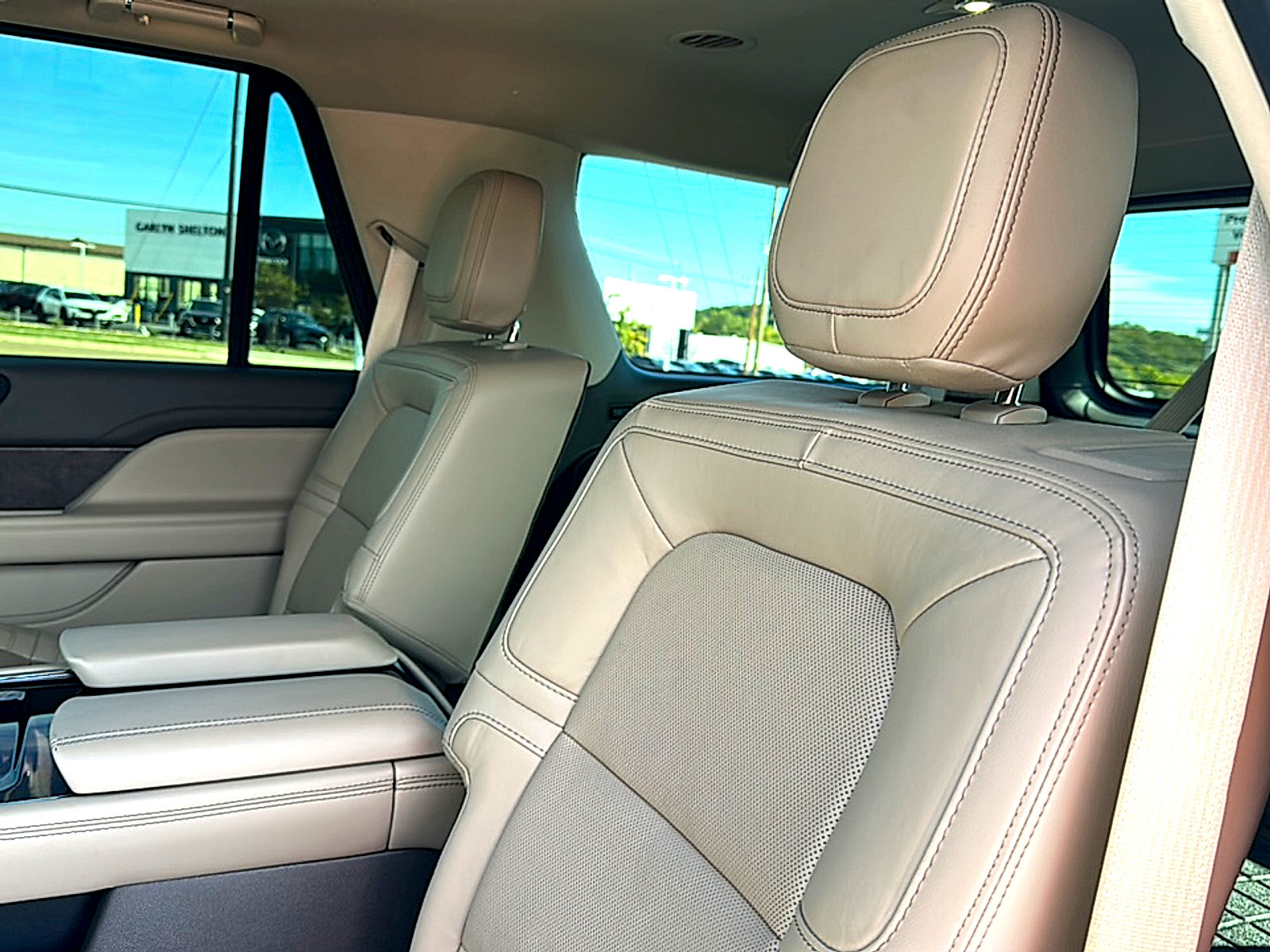 Used 2022 Lincoln Navigator Reserve RWD image 20