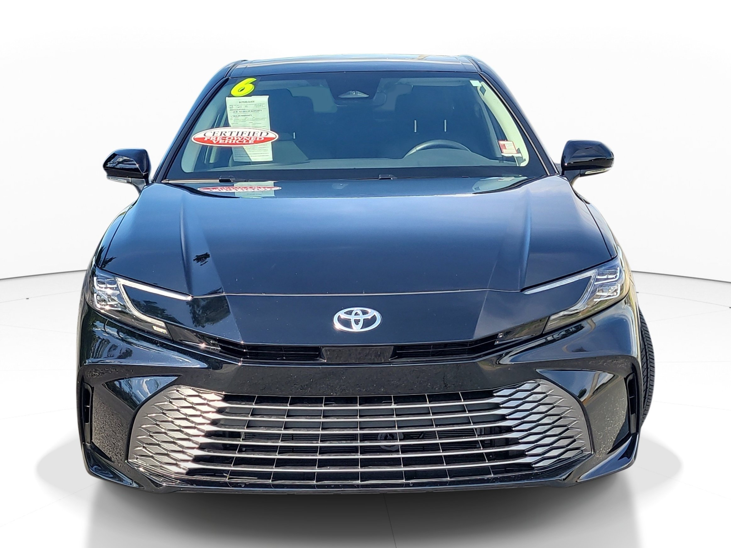 Used 2026 Toyota Camry XLE FWD image 2