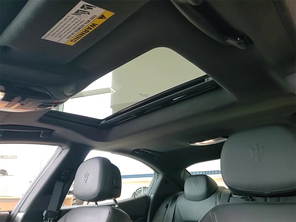 Used 2022 Maserati Ghibli Modena Q4 image 16