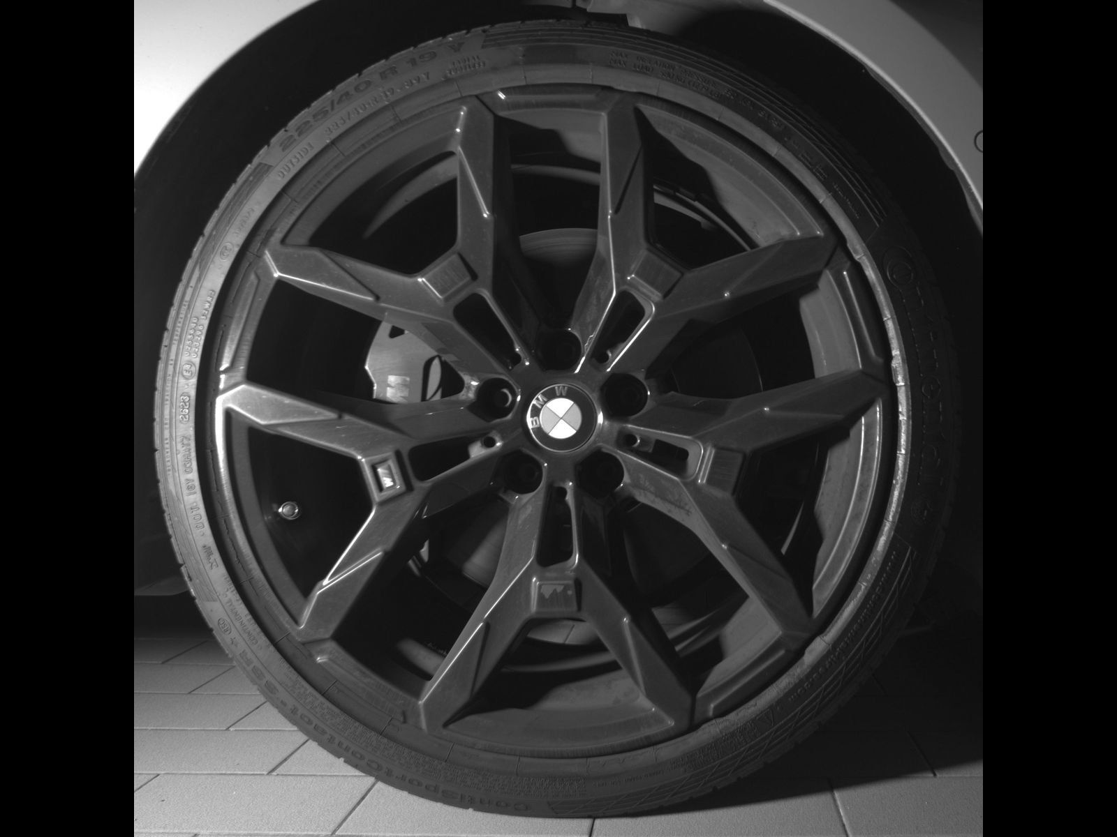 Certified 2025 BMW 230i Coupe w/ M Sport Package RWD image 11