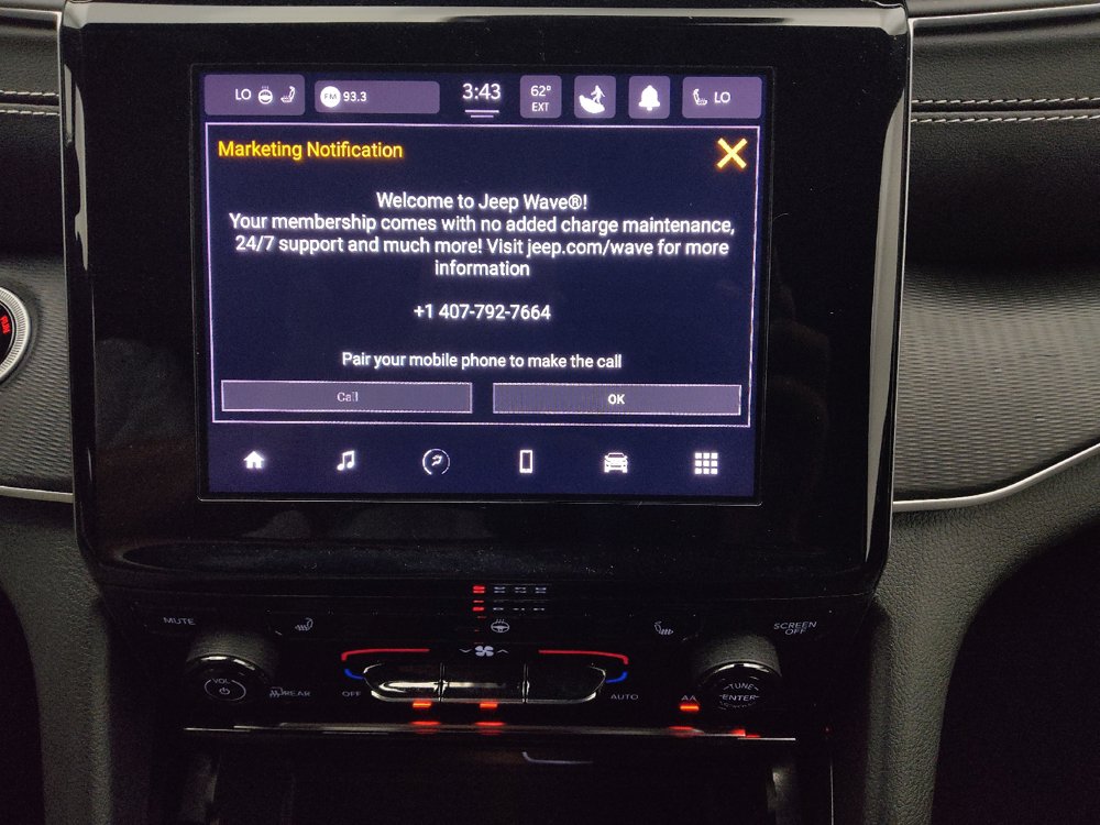 Used 2023 Jeep Grand Cherokee Altitude RWD image 25