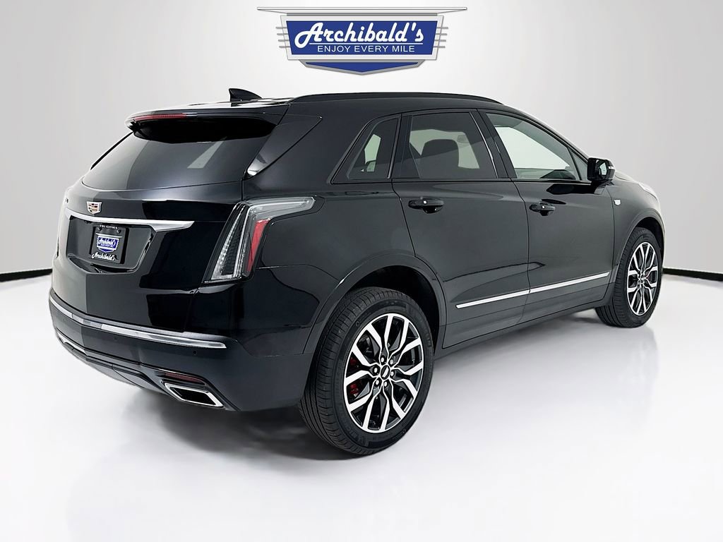 Used 2024 Cadillac XT5 Sportv image 6