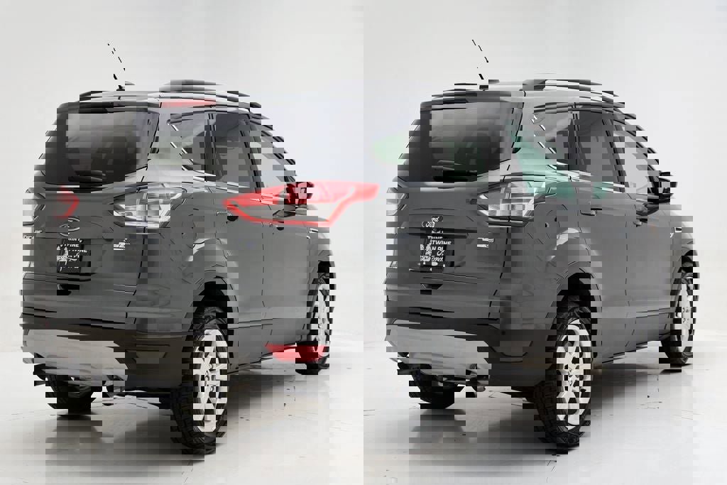 Used 2016 Ford Escape SE w/ Equipment Group 201A AWD/4WD image 8