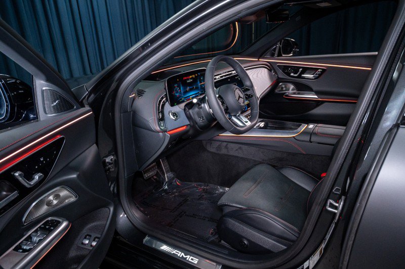 New 2026 Mercedes-Benz E 53 AMG e 4MATIC Sedan image 10