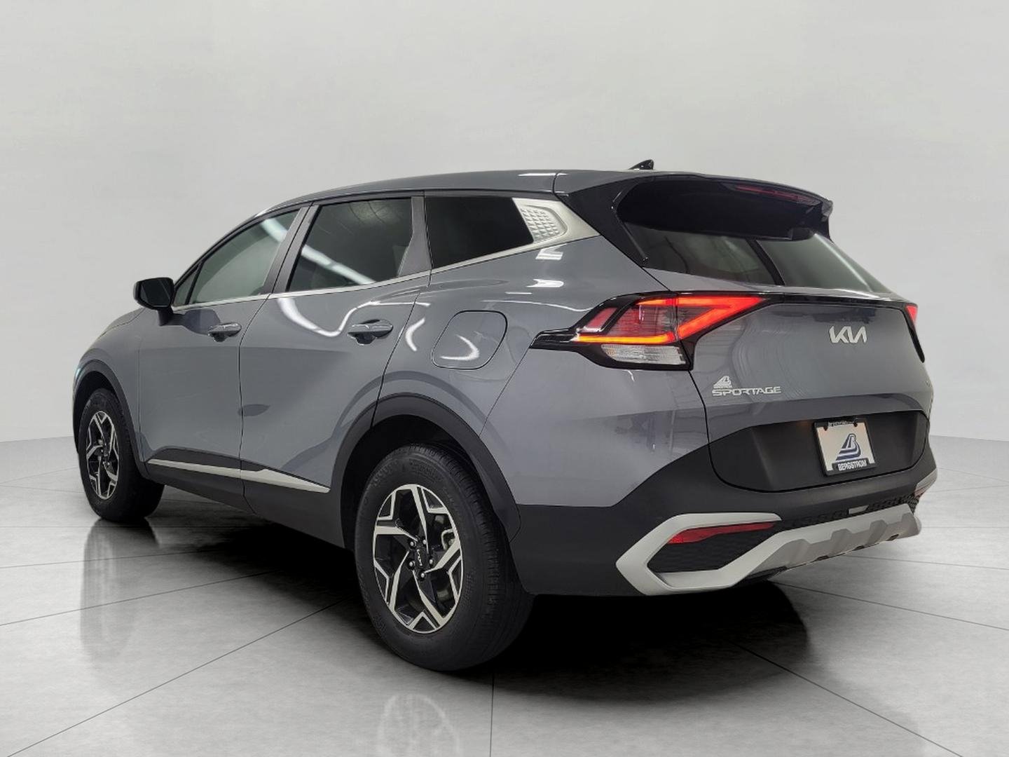 Used 2025 Kia Sportage LX image 21