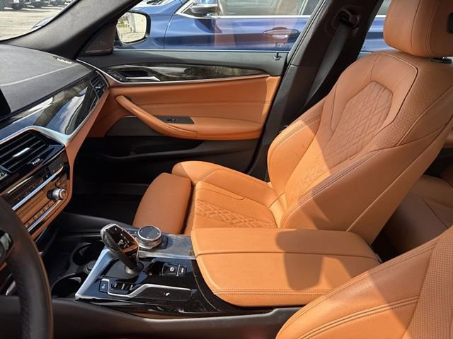 Used 2021 BMW 530i xDrive w/ Premium Package image 25