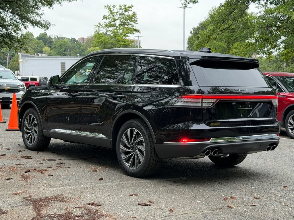 New 2026 Lincoln Aviator AWD image 4