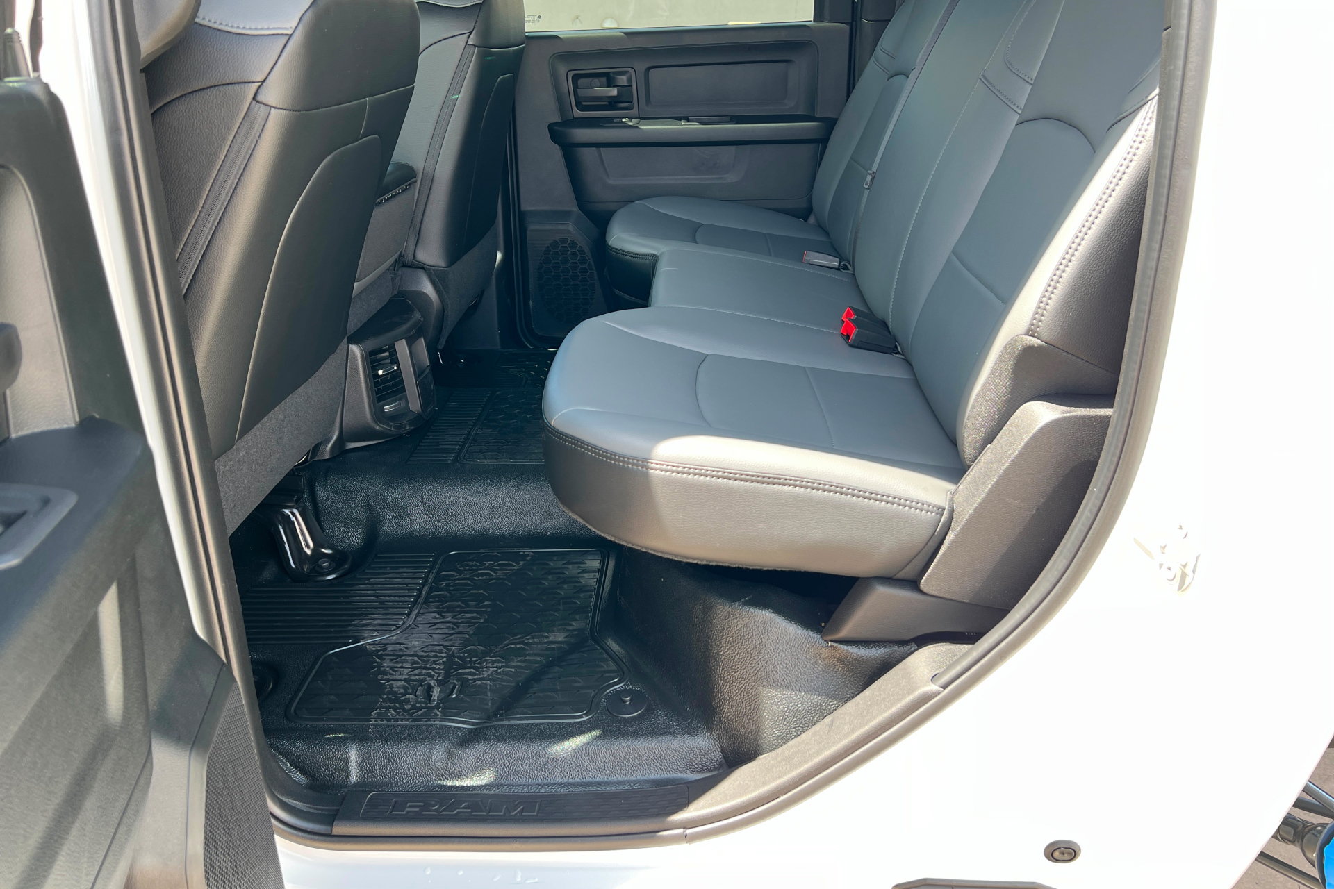 New 2026 RAM 3500 Tradesman AWD/4WD image 21