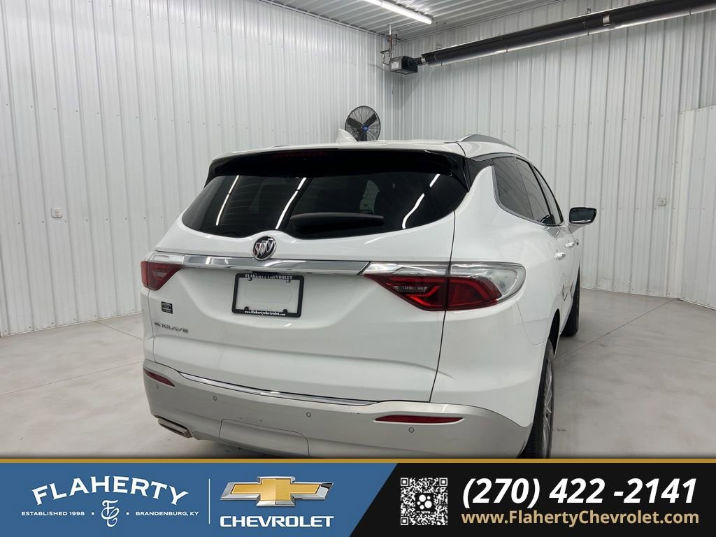 Used 2024 Buick Enclave Premium image 3