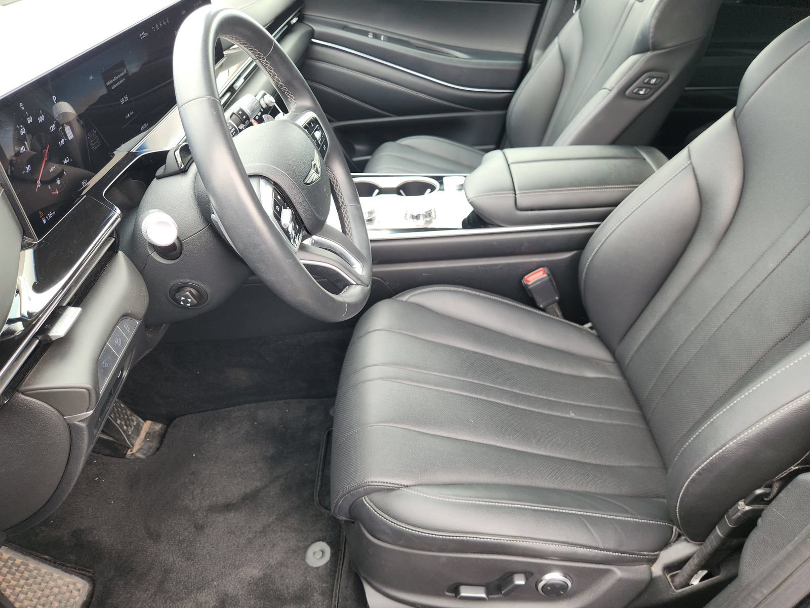 Used 2025 Genesis GV80 2.5T Standard AWD/4WD image 16