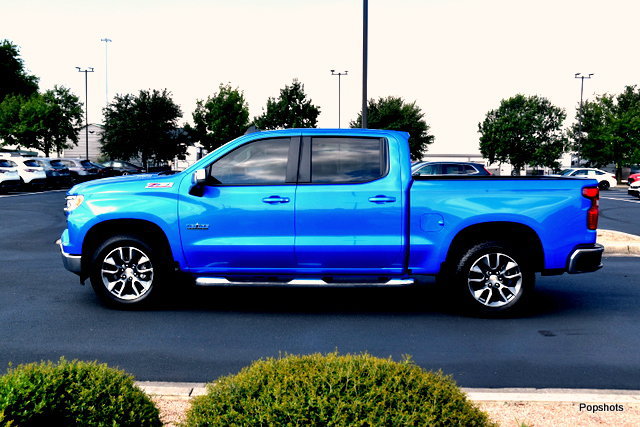 Used 2025 Chevrolet Silverado 1500 LT w/ Texas Edition Plus AWD/4WD image 6