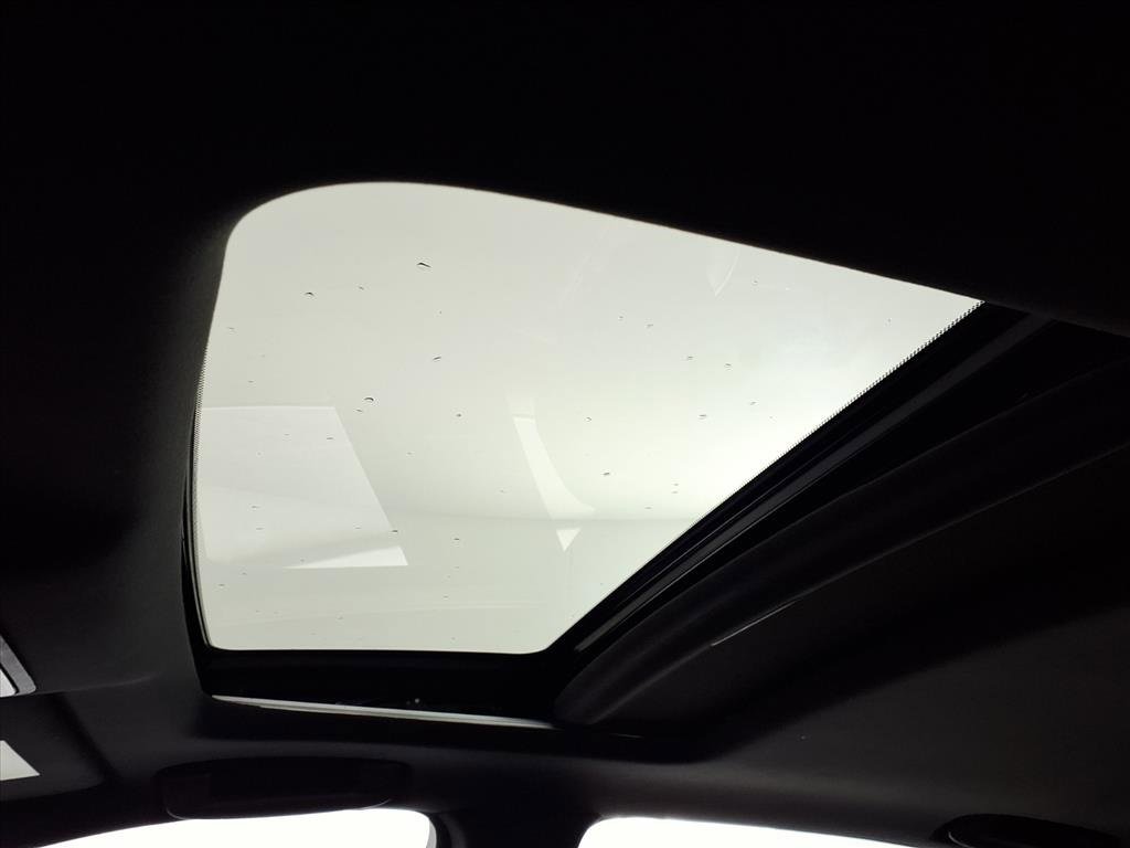 Used 2018 Acura RLX w/ Technology Package image 14