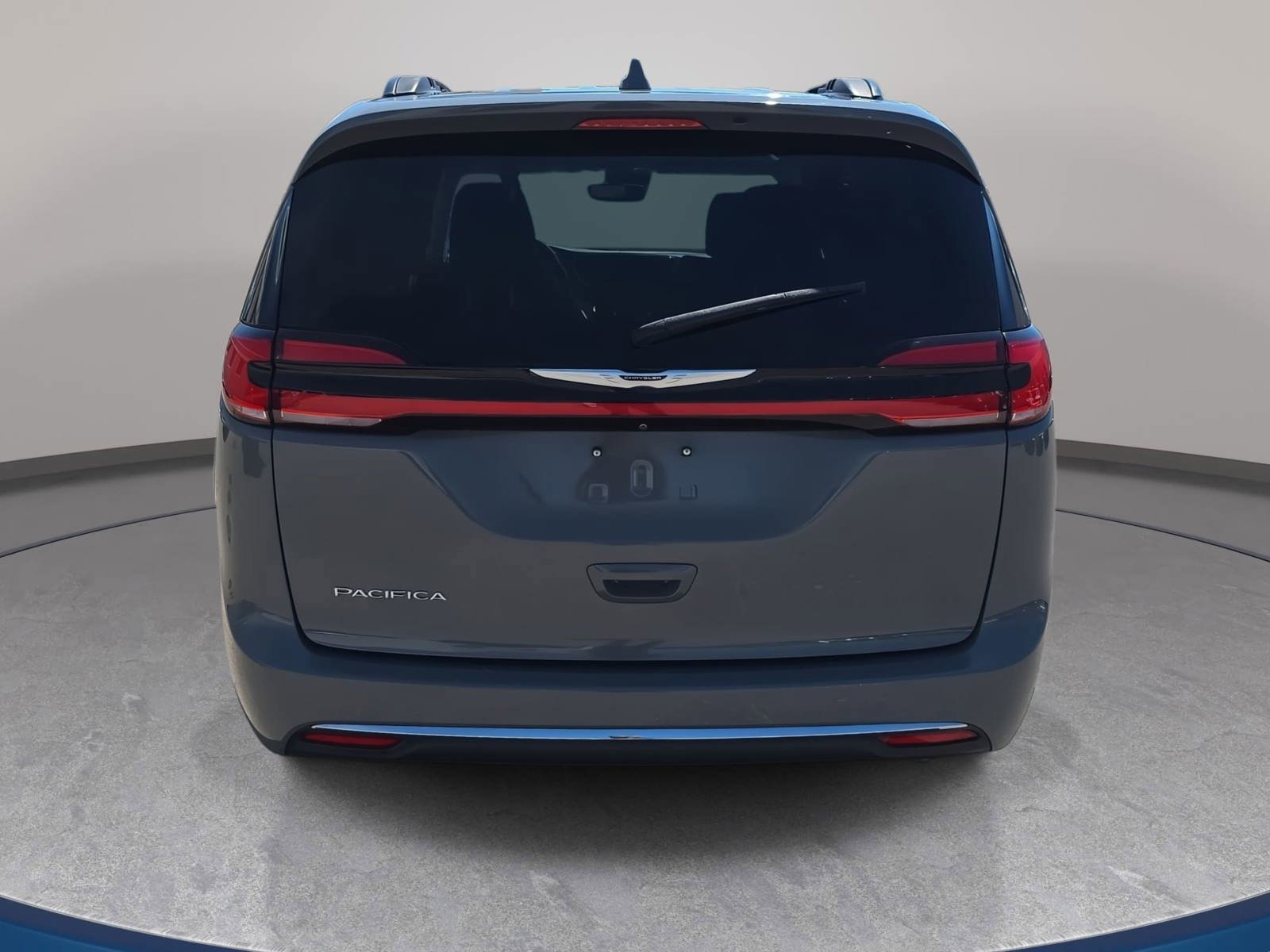 Used 2022 Chrysler Pacifica Touring-L FWD image 6