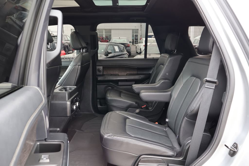Used 2021 Ford Expedition Limited AWD/4WD image 28