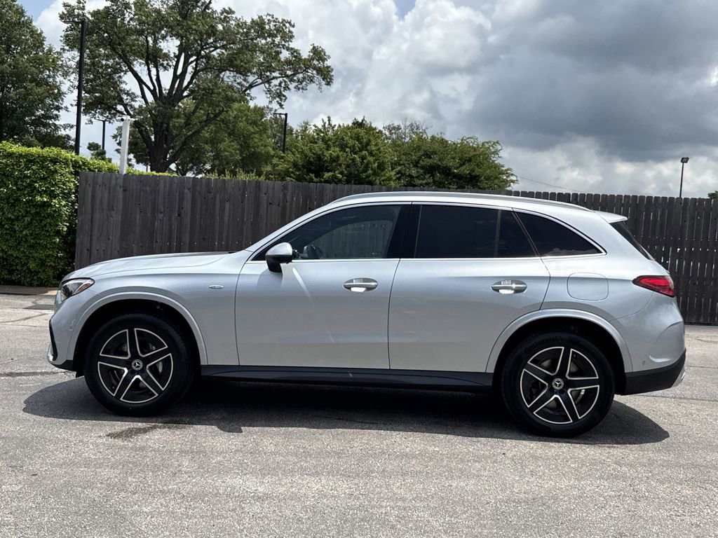 New 2025 Mercedes-Benz GLC 350e 4MATIC image 2