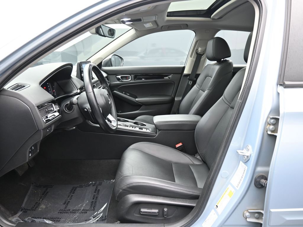 Used 2023 Honda Civic Touring image 32