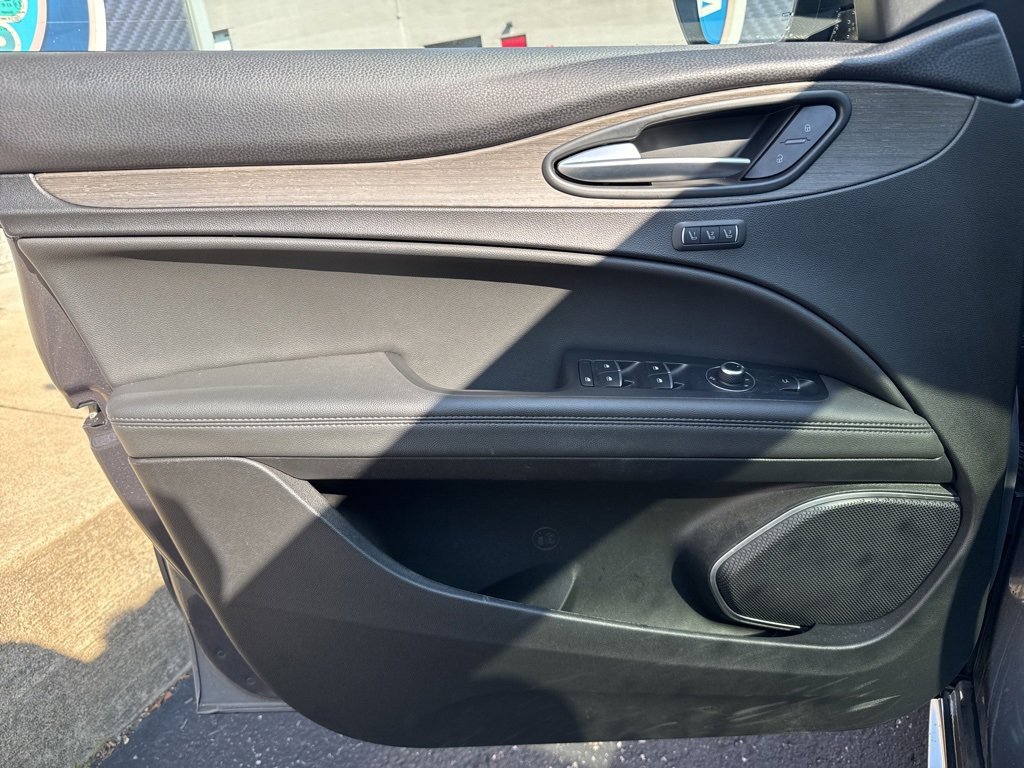 Used 2022 Alfa Romeo Stelvio Ti w/ Active Assist Plus Package image 23