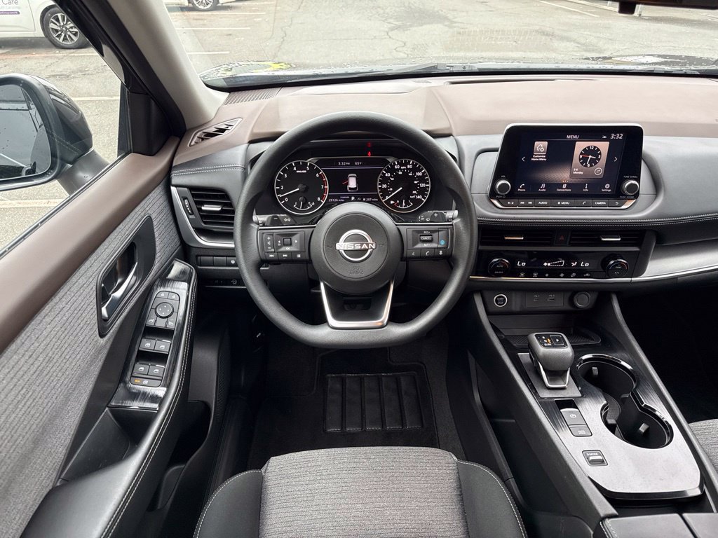Used 2023 Nissan Rogue SV FWD image 28