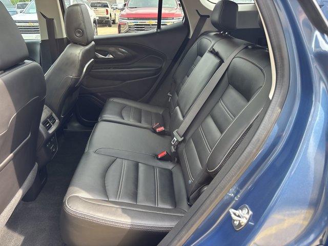 Used 2024 GMC Terrain Denali w/ Denali Premium Package AWD/4WD image 15
