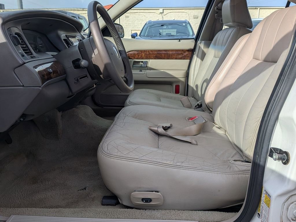 Used 2010 Mercury Grand Marquis LS image 10