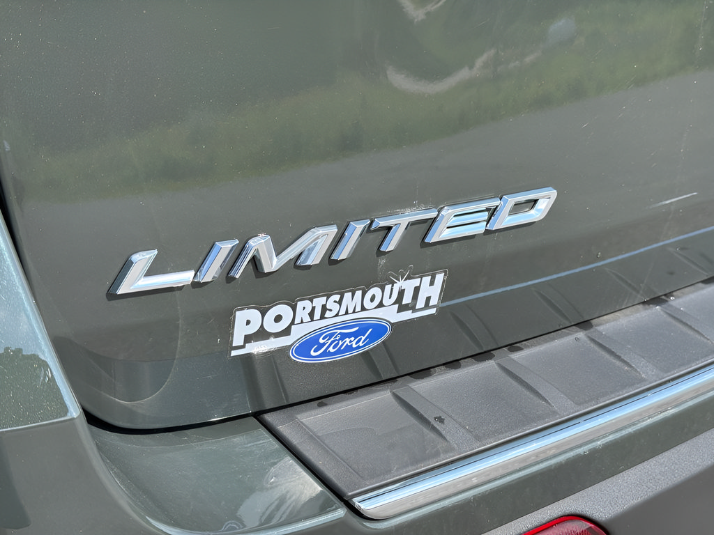 Used 2023 Ford Explorer Limited w/ Limited Technology Package AWD/4WD image 18
