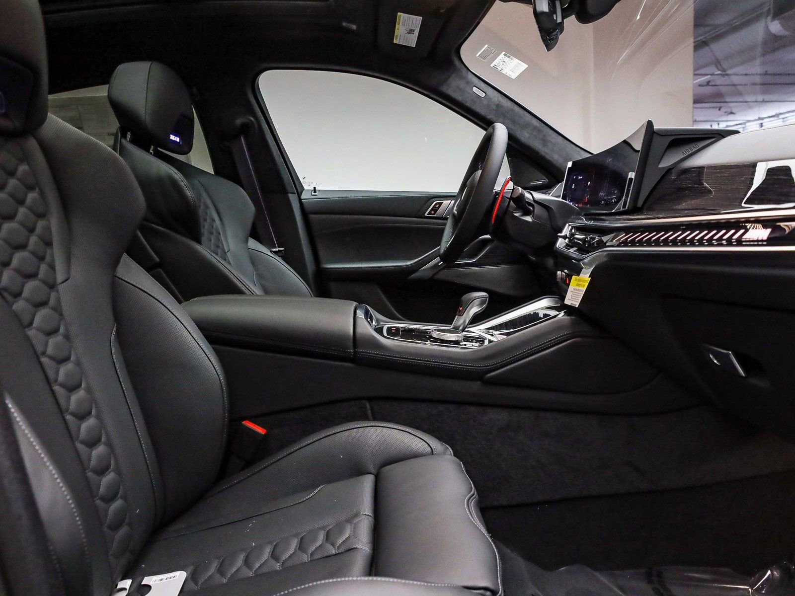 New 2026 BMW X6 M Competition w/ Executive Package AWD/4WD image 18
