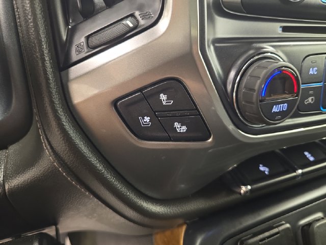 Used 2018 Chevrolet Silverado 1500 LTZ w/ Sport Package AWD/4WD image 27