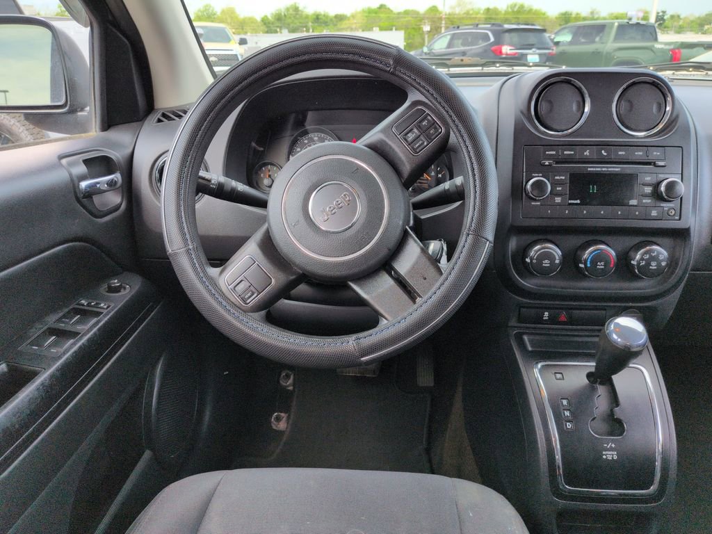 Used 2016 Jeep Compass Sport w/ Power Value Group image 14