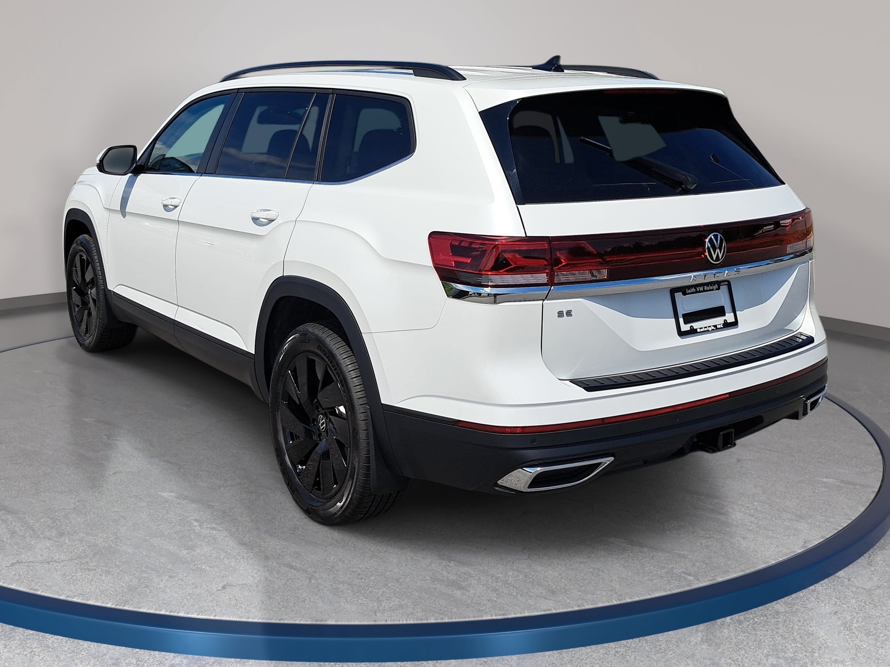 New 2026 Volkswagen Atlas SE FWD image 7
