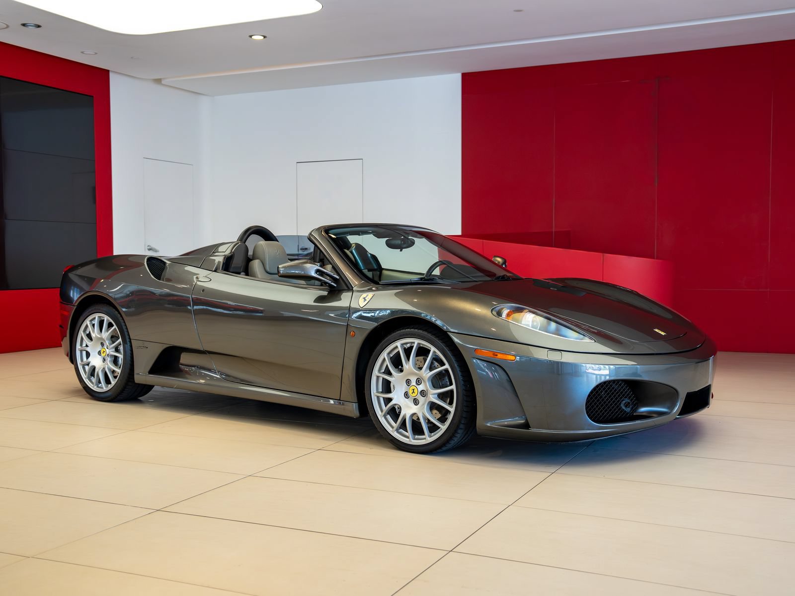 Used 2005 Ferrari F430 Spider RWD image 1