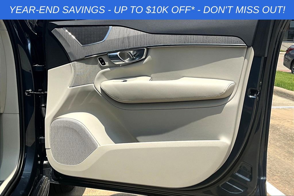 Used 2025 Volvo XC90 B6 Plus w/ Protection Package Premier image 14