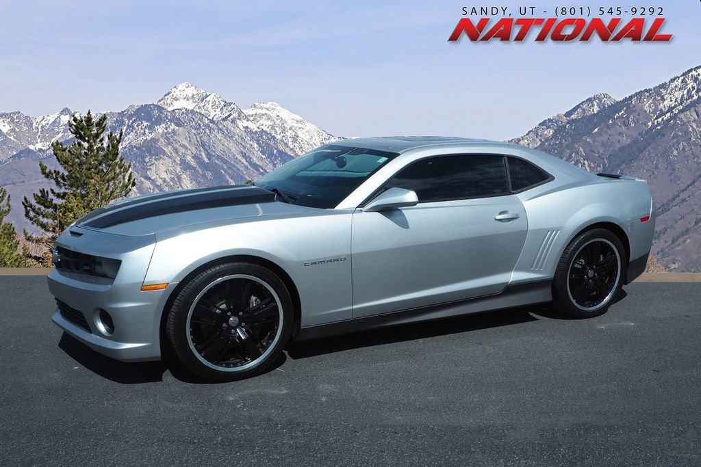 Used 2011 Chevrolet Camaro SS image 1