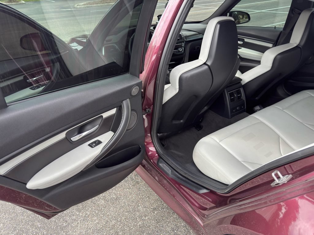 Used 2016 BMW M3 RWD image 55