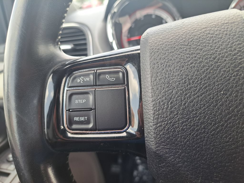 Used 2019 Dodge Grand Caravan SXT FWD image 21