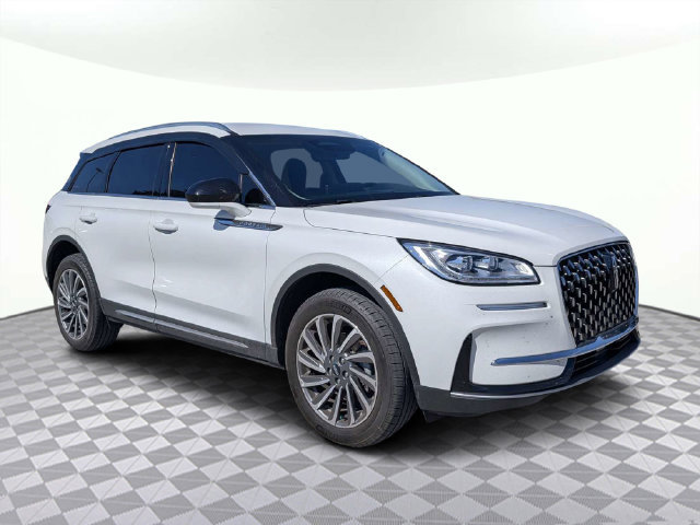 Used 2024 Lincoln Corsair Reserve AWD/4WD image 2