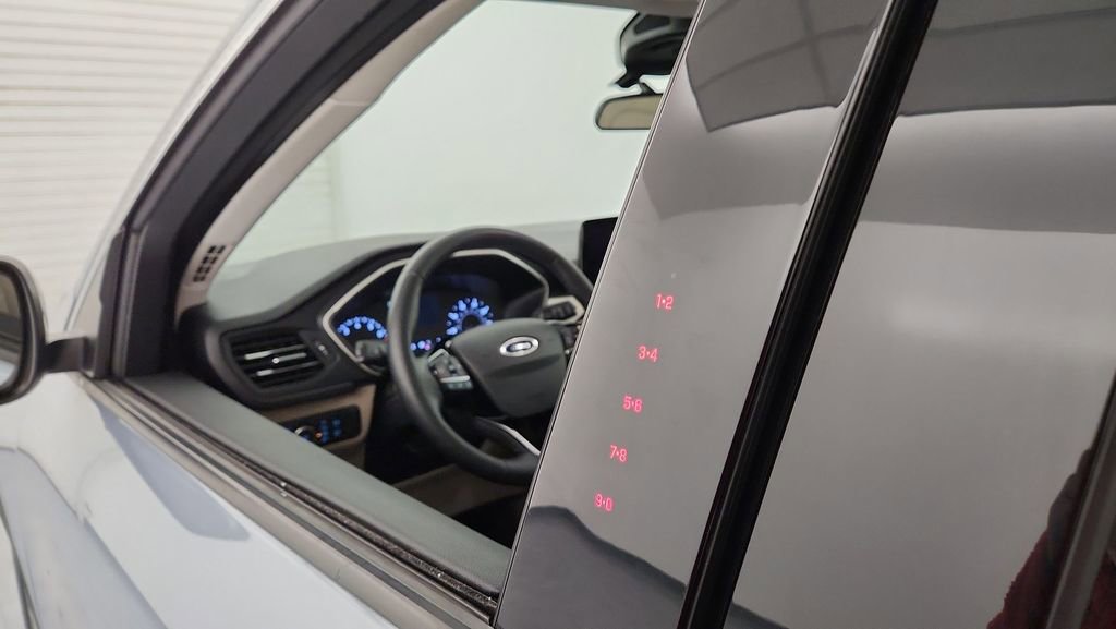 Used 2022 Ford Escape SEL image 24