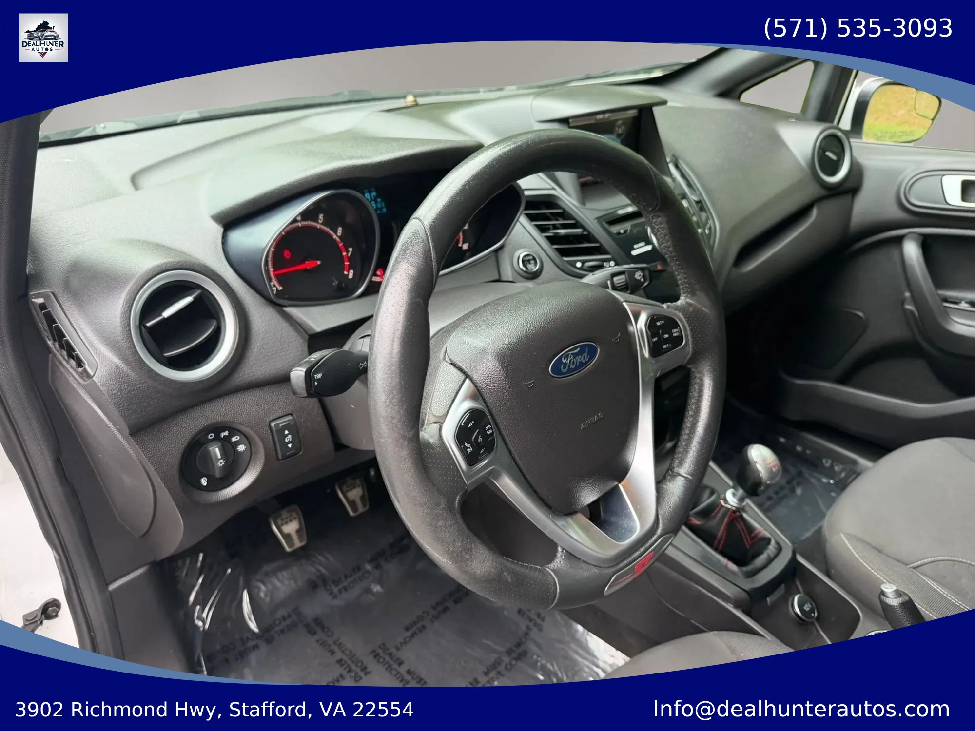 Used 2015 Ford Fiesta ST FWD image 18