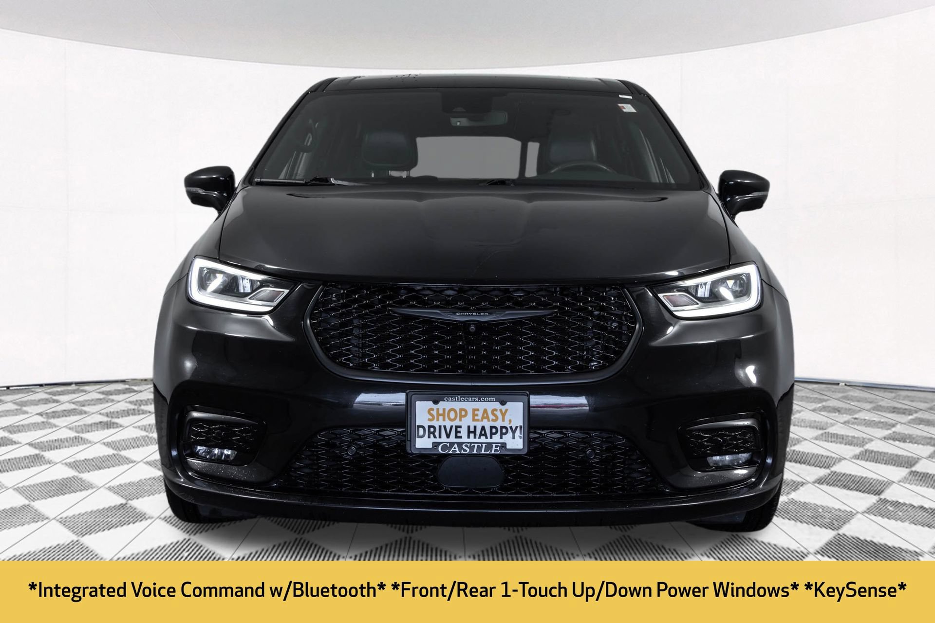 Used 2022 Chrysler Pacifica Touring-L w/ Uconnect Theater Family Group FWD image 15