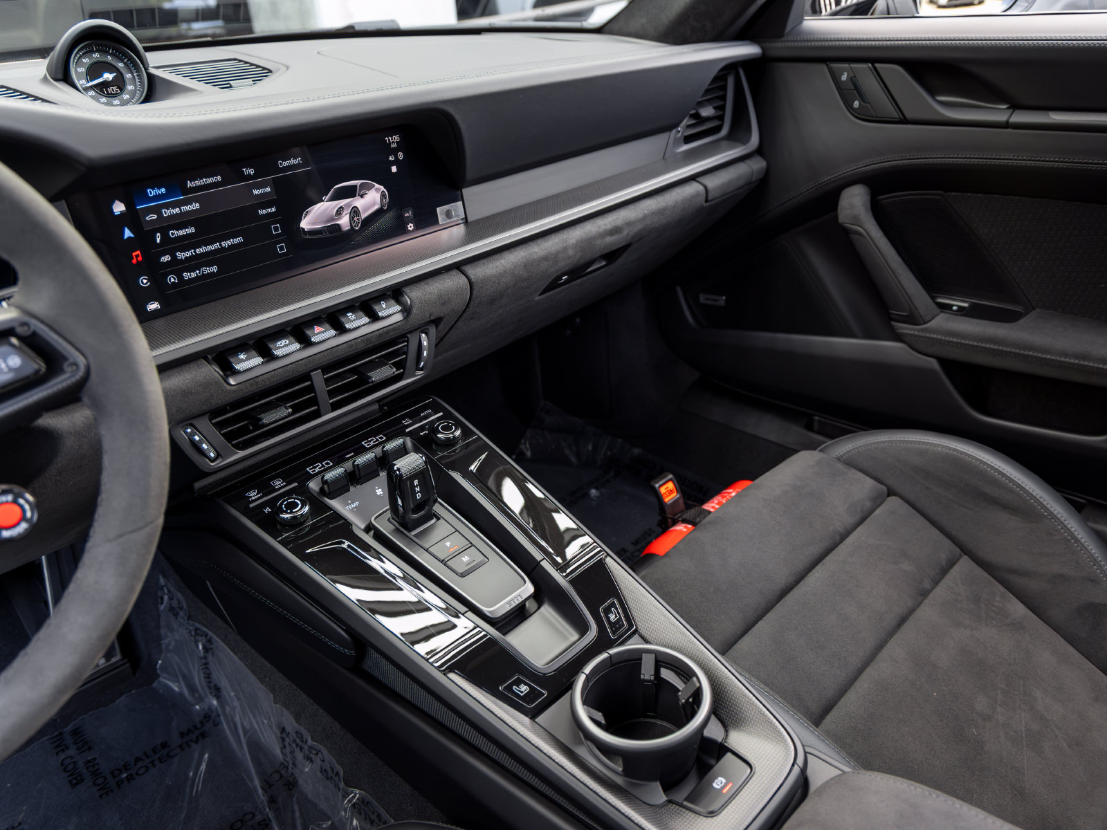 Certified 2025 Porsche 911 Carrera 4 GTS AWD/4WD image 50